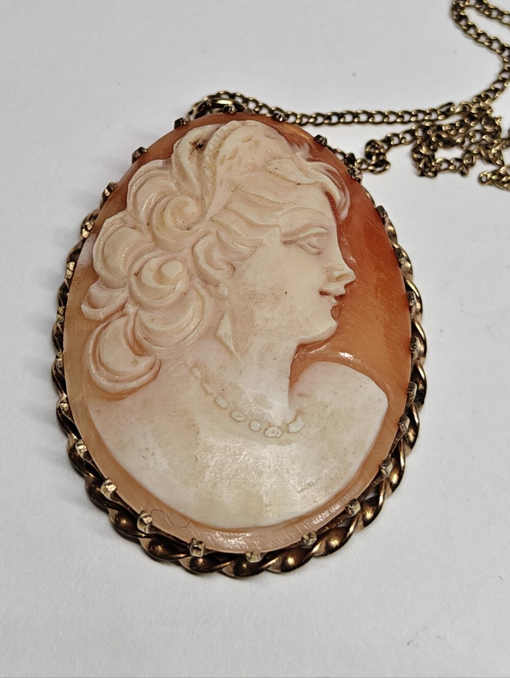 Vintage Antique Cameo Pendant Necklace - Picture 6 of 15